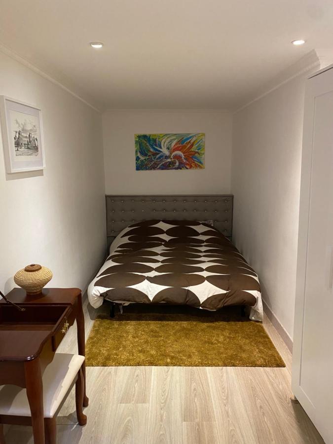 Cosy, Charming Apartment With Courtyard Paris Bagian luar foto