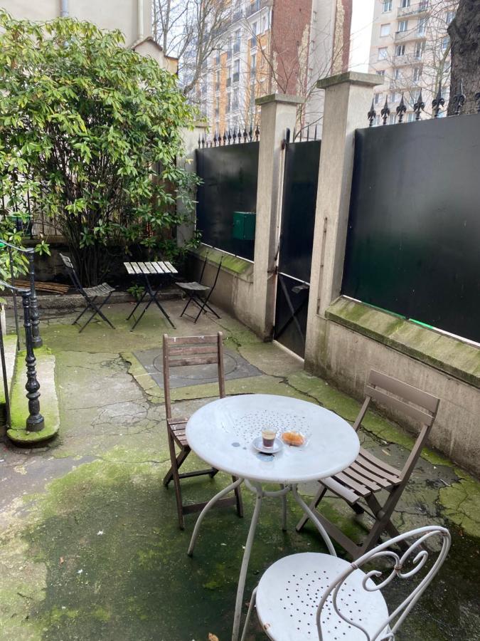 Cosy, Charming Apartment With Courtyard Paris Bagian luar foto